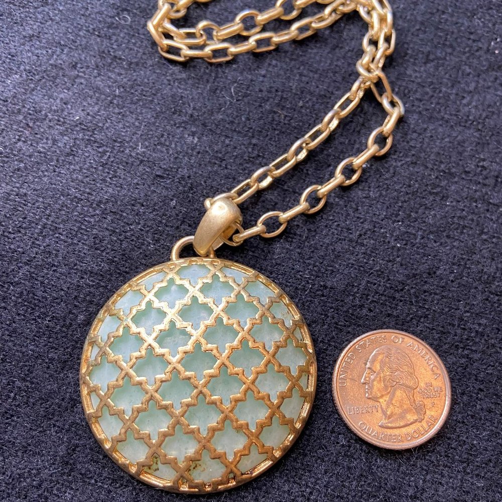 Lia Sophia / Kiam Family  Gorgeous Pendant Necklace